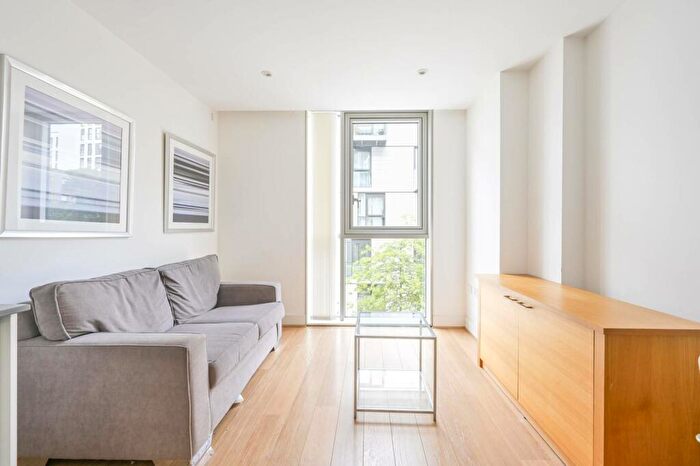 1 Bedroom Flat To Rent In Times Square, Aldgate, London, E1