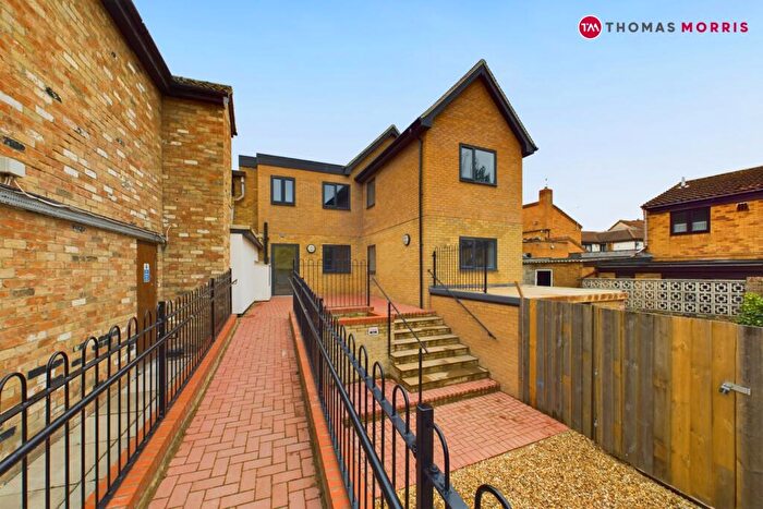 3 Bedroom Apartment To Rent In High Street, Ramsey, Huntingdon, Cambridgeshire, PE26
