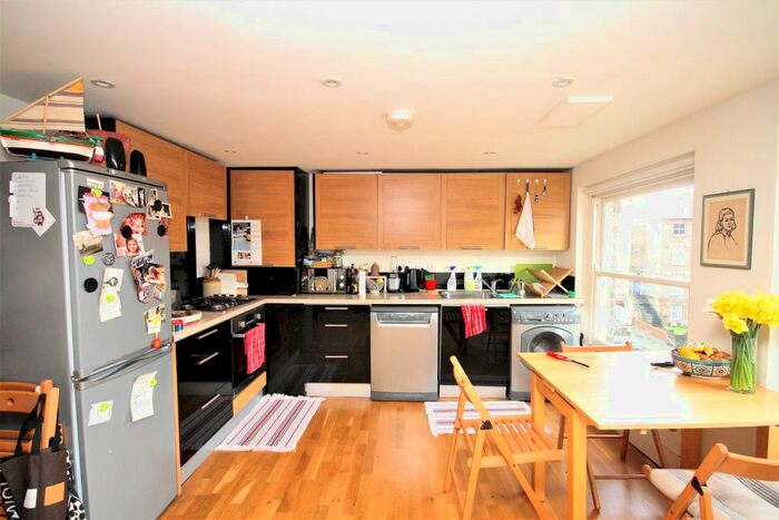 2 Bedroom Flat To Rent In Freegrove Road, London, N7