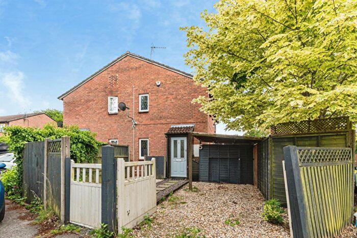 1 Bedroom Semi-Detached House For Sale In Delibes Road, Basingstoke, RG22