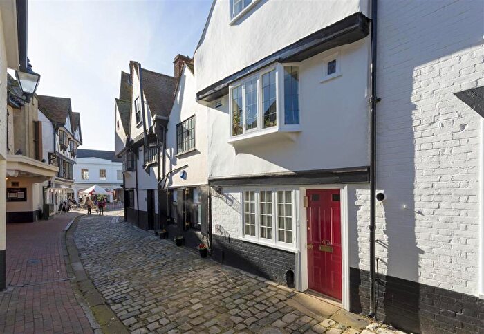 3 Bedroom Terraced House For Sale In Court Street, Faversham, ME13