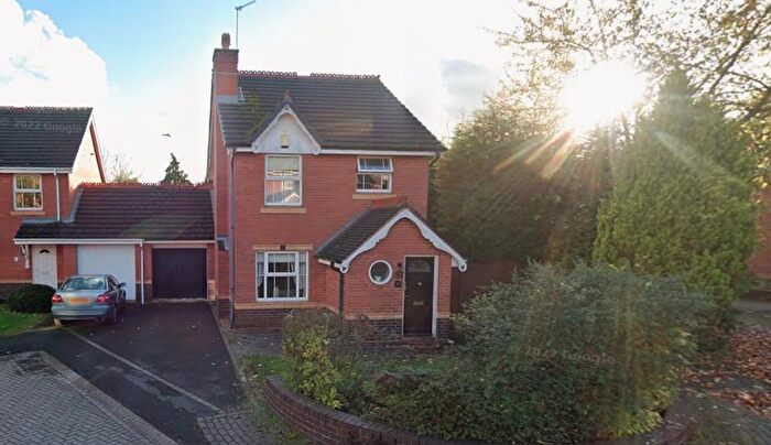 3 Bedroom Link Detached House To Rent In Rokeby Close, Sutton Coldfield, B76