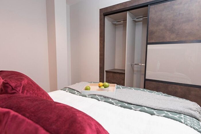 1 Bedroom Apartment To Rent In Portland Street, Manchester, Greater Manchester, M1