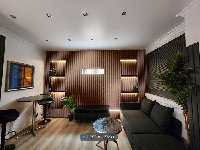 1 Bedroom Flat To Rent In The Shore, Edinburgh, EH6