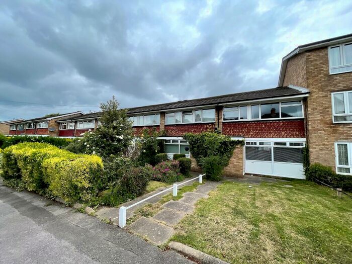 3 Bedroom Terraced House To Rent In Gander Green Lane, Sutton, SM3