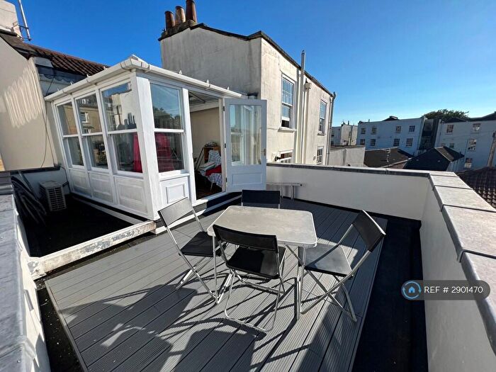 3 Bedroom Penthouse To Rent In Aberdeen Road, Bristol, BS6