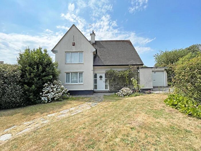 3 Bedroom Detached House For Sale In Thornhill Way, Mannamead, Plymouth, PL3