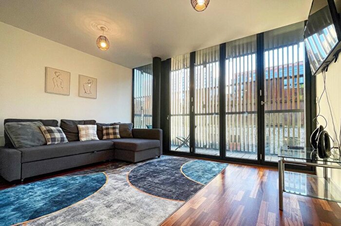 1 Bedroom Apartment To Rent In Burton Place, Castlefield, Manchester, M15