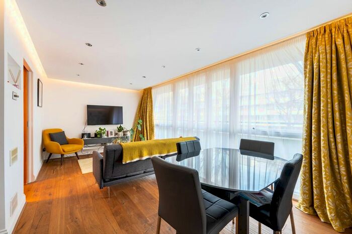 1 Bedroom Flat To Rent In Clipstone Street, , Fitzrovia, London W, W1