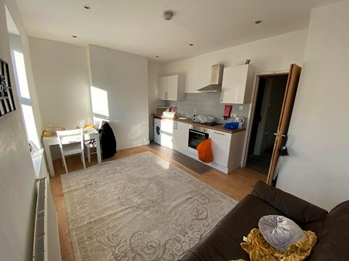 2 Bedroom Flat To Rent In Mackintosh Place, Cardiff(City), CF24