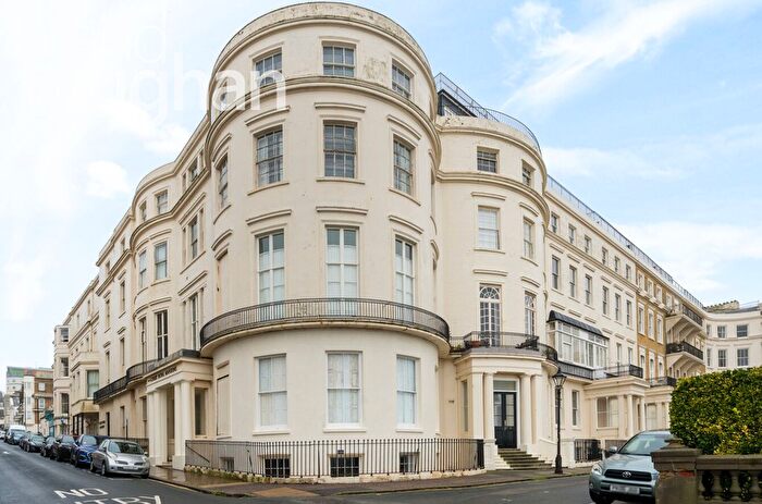 Studio To Rent In Eastern Terrace, Brighton, East Sussex, BN2