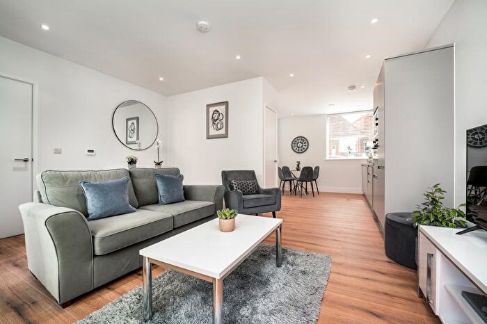 2 Bedroom Flat To Rent In Mill Road, Cambridge, CB1