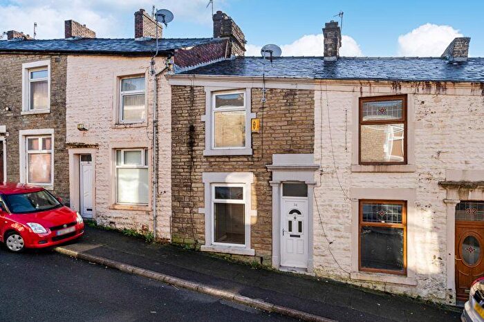2 Bedroom Terraced House To Rent In Snape Street, Darwen, Lancashire. ** Available Now**, BB3