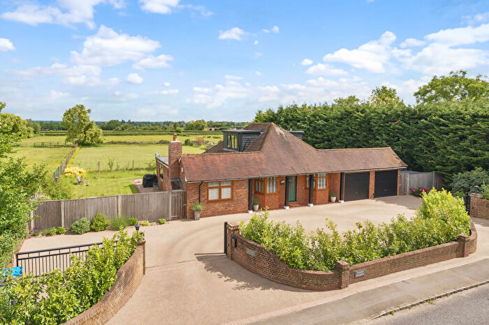 4 Bedroom Detached Bungalow For Sale In Oakley Green Road, Windsor, SL4