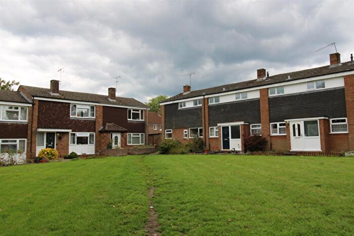 2 Bedroom End Of Terrace House For Sale In Bardsley Drive, Farnham, Surrey, GU9