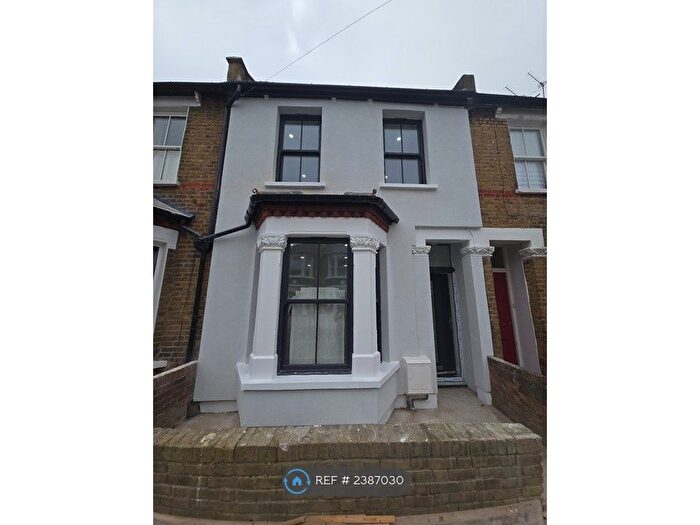 5 Bedroom Terraced House To Rent In Graveney Road, London, SW17