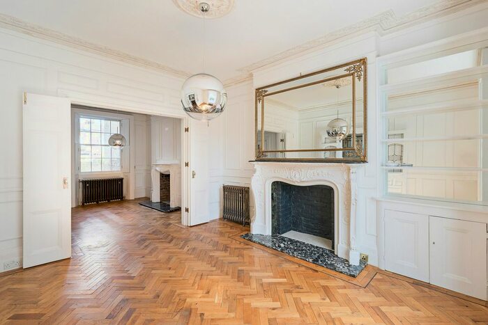 5 Bedroom End Of Terrace House To Rent In Richmond Hill, Surrey, TW10