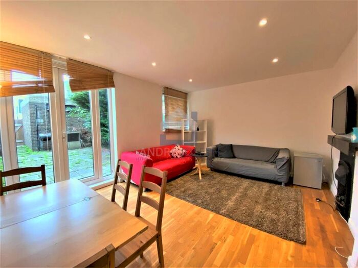 3 Bedroom Maisonette To Rent In Fenwick Place, Clapham North, London, SW9
