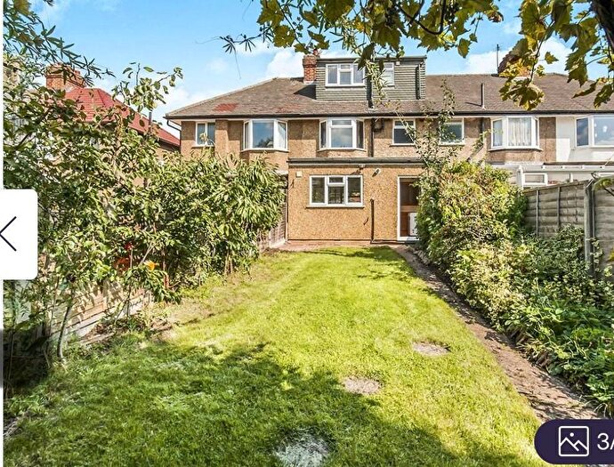 4 Bedroom Property To Rent In Grasmere Avenue, Hounslow, TW3