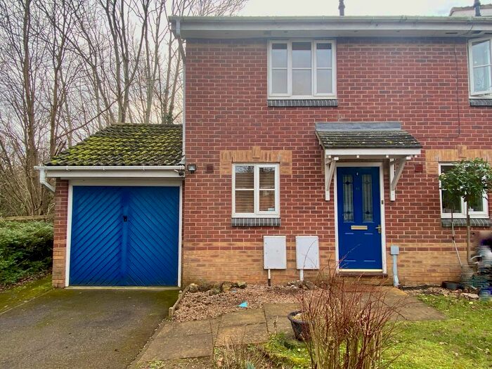 2 Bedroom End Of Terrace House To Rent In Larch Drive, Daventry, Northants., NN11