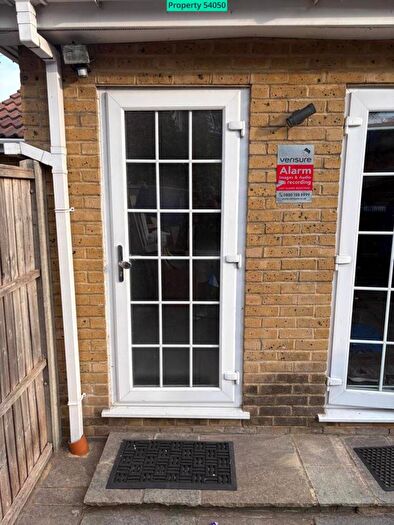 Studio To Rent In Canada Road, Erith, DA8