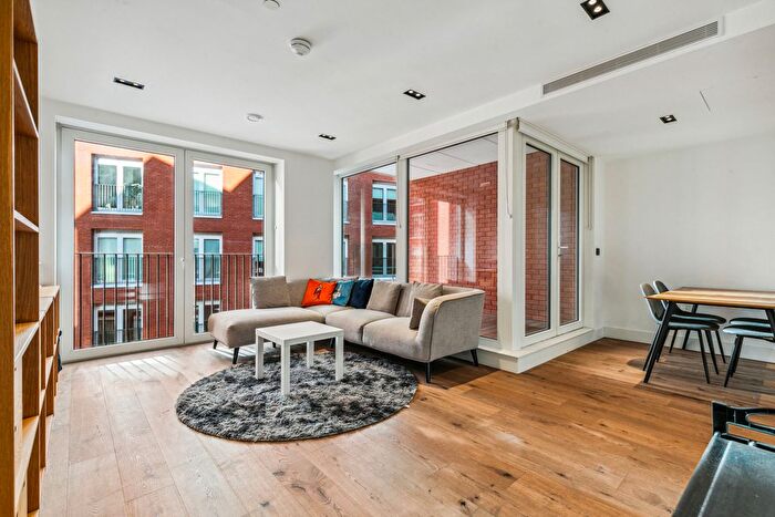 2 Bedroom Flat To Rent In Exchange Gardens, Oval, SW8