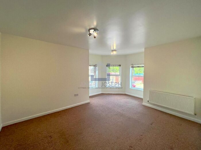 1 Bedroom Flat To Rent In Kingston Road, Raynes Park, SW20