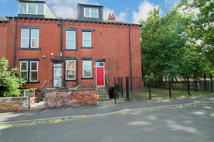 1 Bedroom Ground Flat To Rent In Sefton Avenue, Beeston, Leeds, LS11