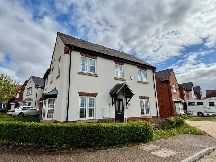 4 Bedroom Detached House To Rent In Ashby Close, Highfields, Littleover, DE23