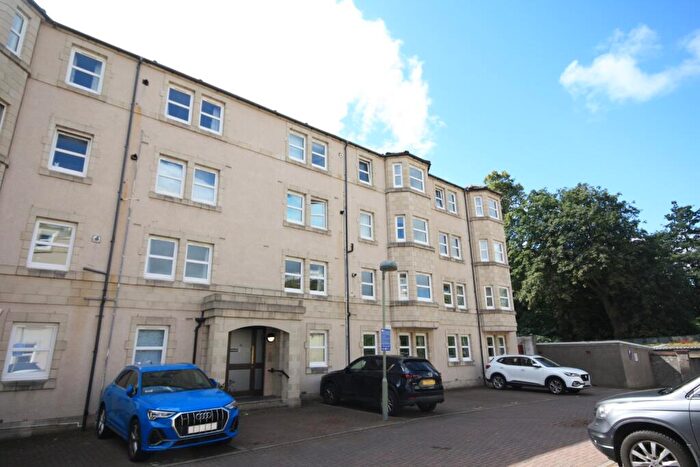 2 Bedroom Flat To Rent In Millar Place, Morningside, Edinburgh, EH10