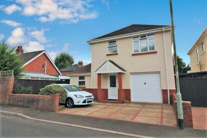 3 Bedroom Detached House To Rent In Buckerell Avenue, Exeter, EX2