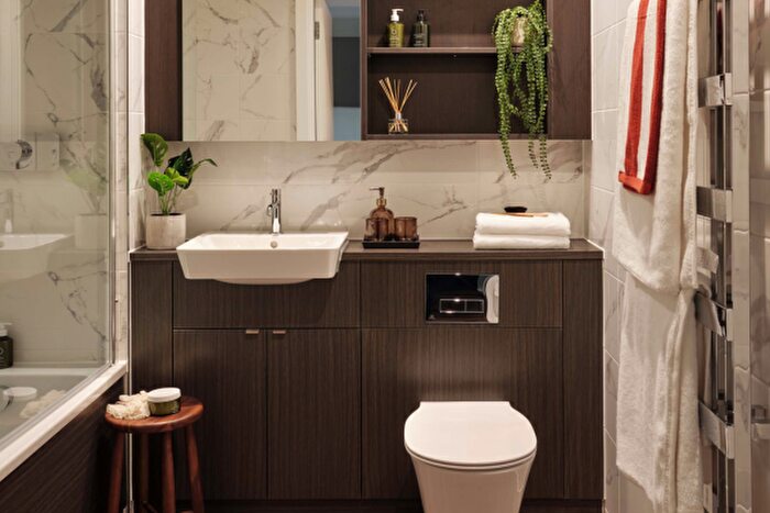 1 Bedroom Flat For Sale In Portobello Road, London, W10