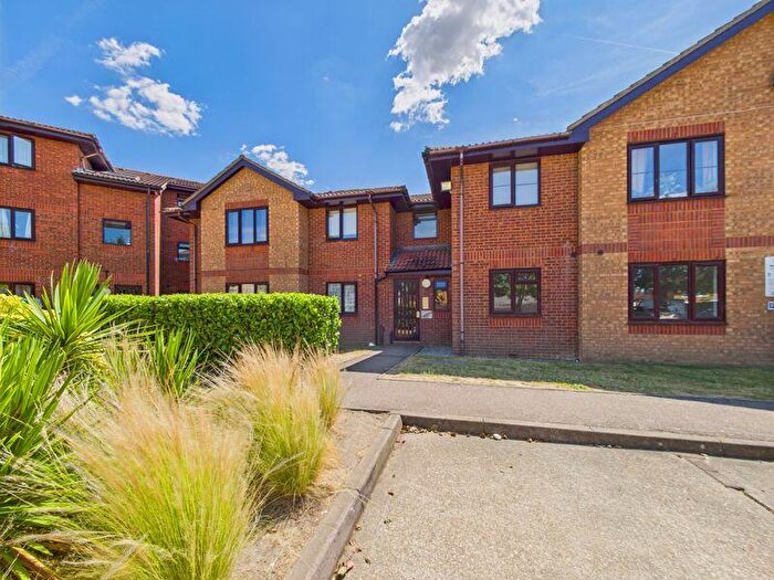 1 Bedroom Flat To Rent In Arisdale Avenue, South Ockendon, RM15