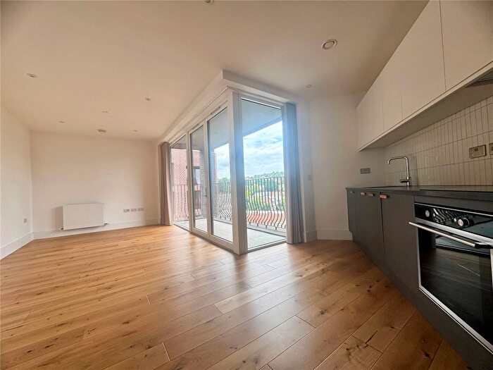 2 Bedroom Flat To Rent In Red Clover Gardens, Coulsdon, CR5