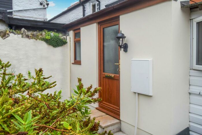 1 Bedroom Flat To Rent In Carbean Stores, St Austell, PL26