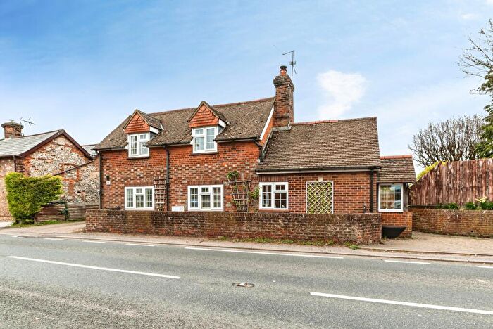 3 Bedroom Detached House For Sale In Newfound, Basingstoke, RG23