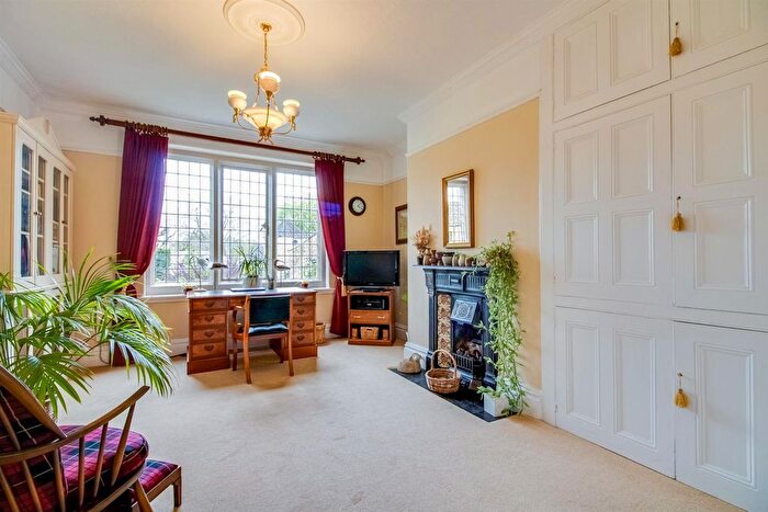 5 Bedroom Detached House For Sale In Hallmark Fine Homes | Chevet Lane, Sandal, Wakefield, WF2
