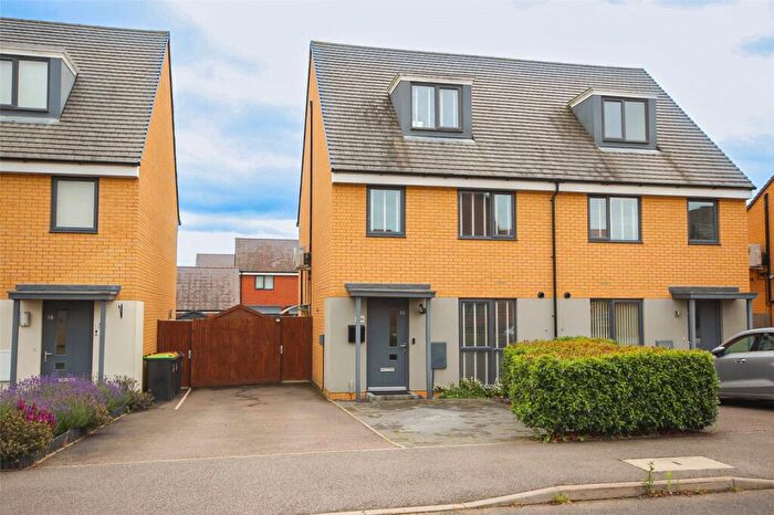3 Bedroom Semi-Detached House For Sale In Burgoyne Avenue, Wootton, Bedford, Bedfordshire, MK43