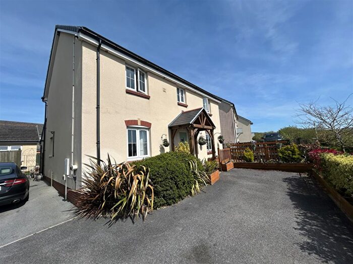 4 Bedroom Detached House For Sale In Heol Dyffryn Aur, Kidwelly, SA17