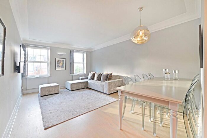 2 Bedroom Flat To Rent In The Limes, North End Way, NW3