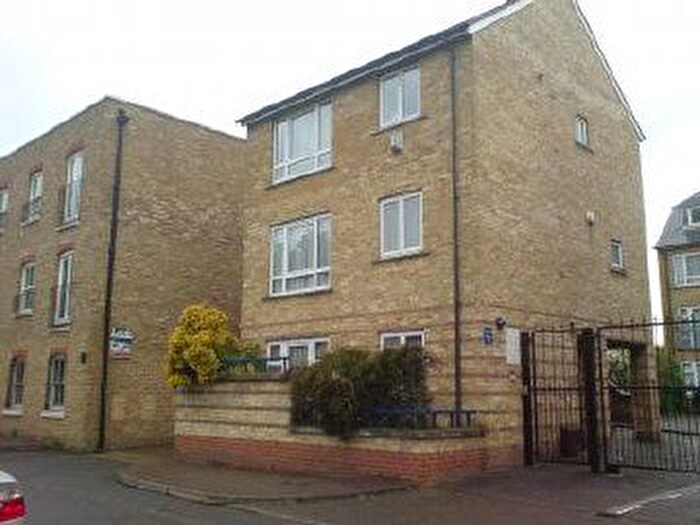 1 Bedroom Flat To Rent In Cleveland Way, Stepney Green/Whitechapel, E1