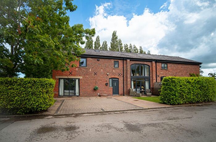 3 Bedroom Barn Conversion For Sale In Old Hall Lane, Over Tabley, Knutsford Cheshire, WA16