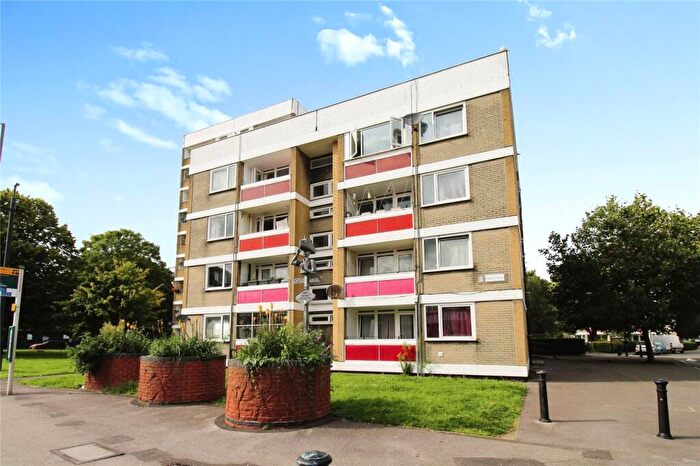 1 Bedroom Flat For Sale In Orchard Lane, Southampton, Hampshire, SO14