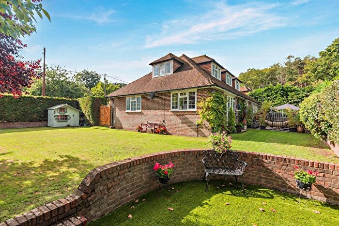 4 Bedroom Detached House For Sale In Botany Hill, The Sands, Farnham, Surrey, GU10