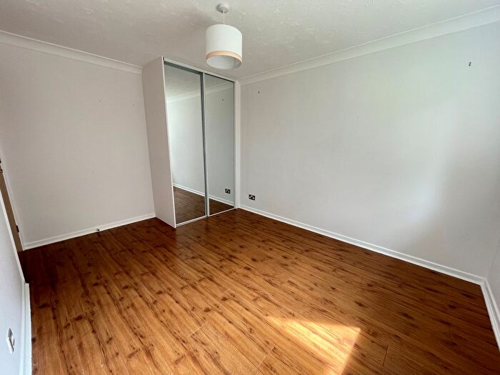2 Bedroom Flat To Rent In Brook Court, London, E17