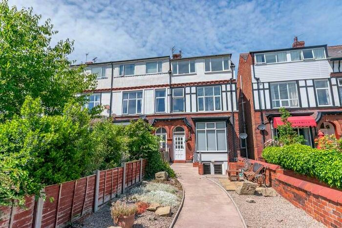 2 Bedroom Apartment To Rent In St Annes Road East, Lytham St Annes, FY8