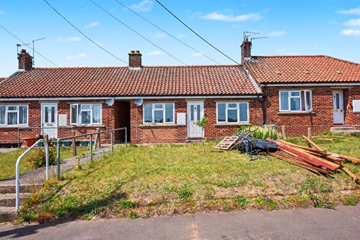 1 Bedroom Bungalow For Sale In Mill Road, Norfolk, NR16