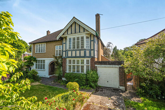 4 Bedroom Detached House For Sale In Northfield Avenue, Pinner, HA5