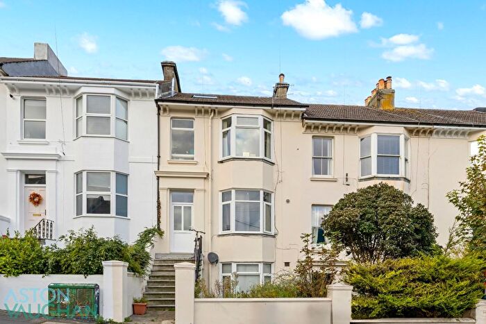 3 Bedroom Maisonette To Rent In Old Shoreham Road, Brighton, BN1
