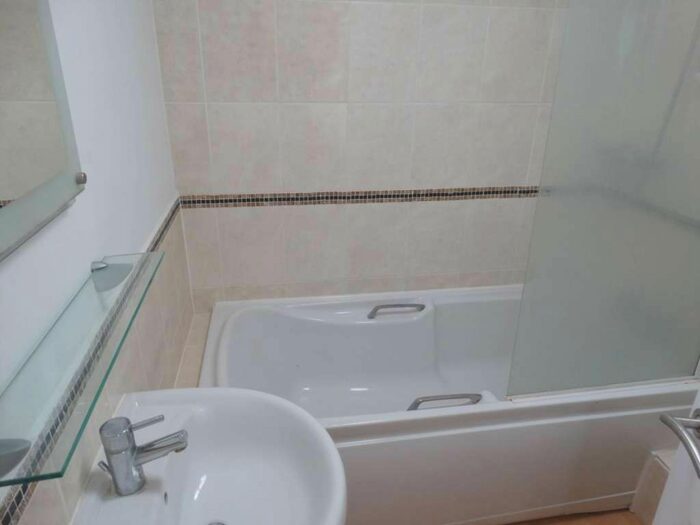 1 Bedroom Flat To Rent In Bradford Street, Eastbourne, BN21